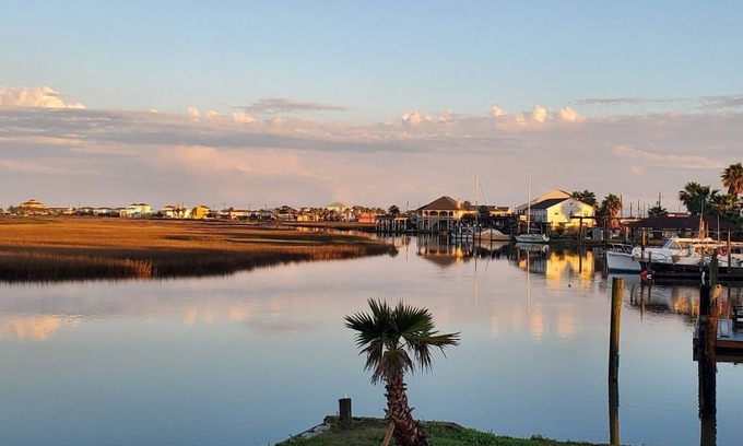 Surfside Beach House | Large boat slips, close to marina and gulf access, water on 3 sides, great views