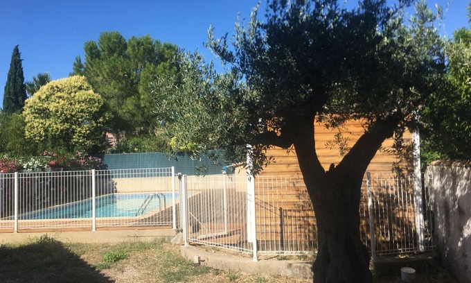 Caveirac House | Large, bright house with a well-exposed swimming pool.