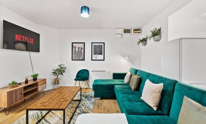 Leicester City Centre Apartment | Large Central Leicester Apartment