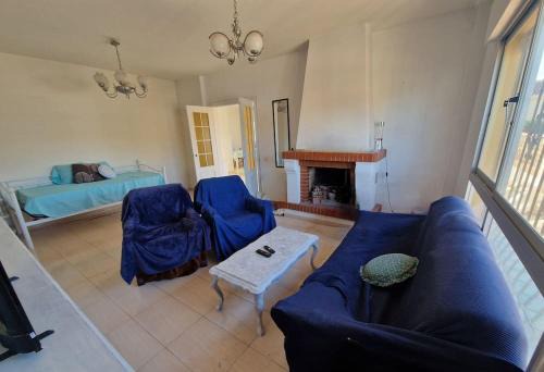 Velez-Malaga Ski Chalet | Large chalet 5 min walk to beach