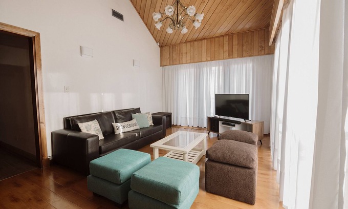 Province of Tierra del Fuego House | Large close to Downtown appartment