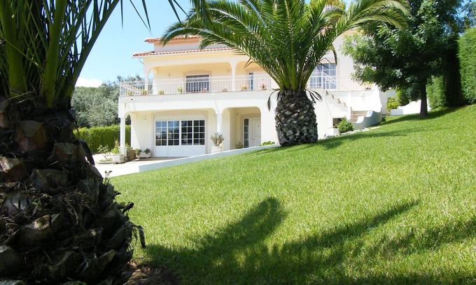 A Dos Francos Villa | Large & Comfortable holiday home with private pool & Free WiFi