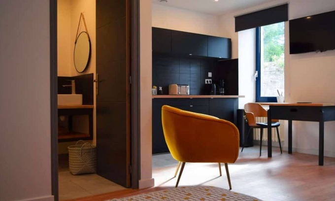 Chatelaudren Apartment | Large, cool studio in villa 15 minutes from beaches