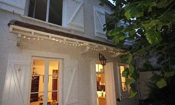 Marolles-sur-Seine House | Large country house, relaxation and visits. Furnished tourist accommodation * classification