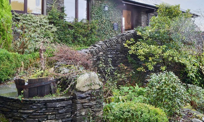 Crosthwaite Cottage | Large country cottage set in wonderful gardens in the Lyth Valley.