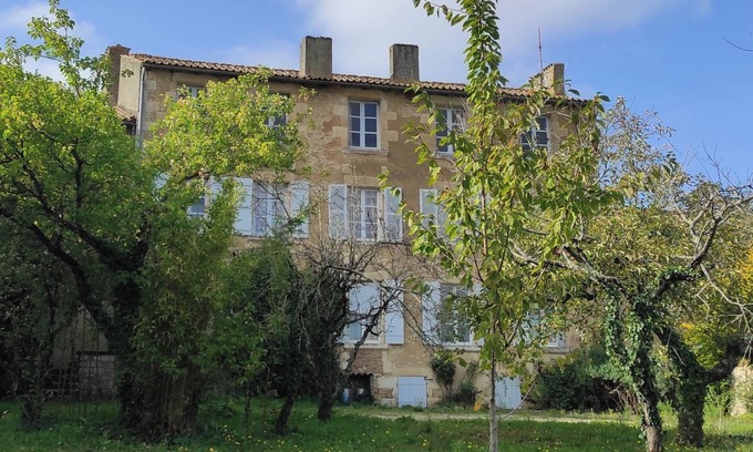 Champdeniers House | Large country house at the gateway to the Green Venice.