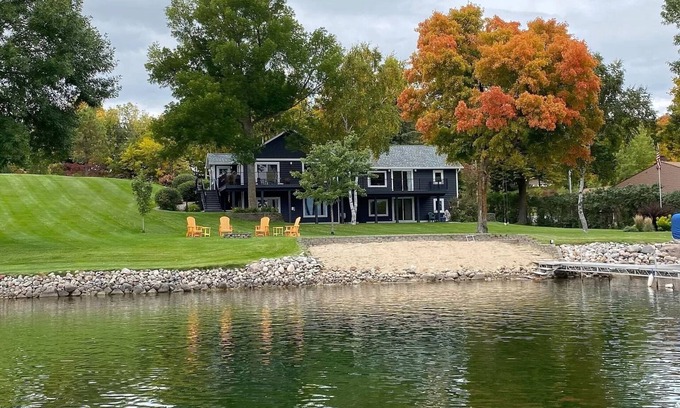 Richwood Cabin | Large & Cozy 4-bedroom cabin in Audubon with 2 kitchens