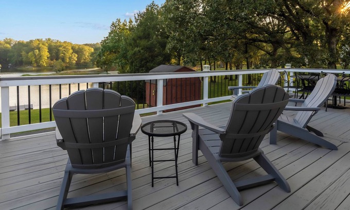 Wolf Creek House | Large Deck for the Family, Few Steps to the Lake