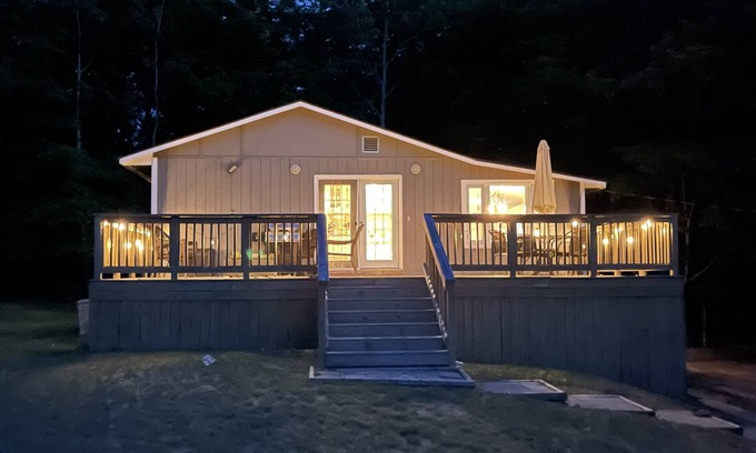 Traverse City House | Large deck ~ Private lot ~ FirepitnBetween Traverse City and Sleeping Bear Dunes