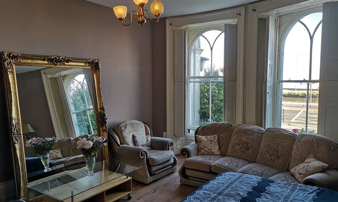 Dover House | Large Double in Regency Property Next to Cliffs and Port