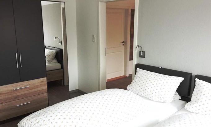 Friedrichstadt Bed & Breakfast | Large double room - Pension Marktblick - bed & breakfast