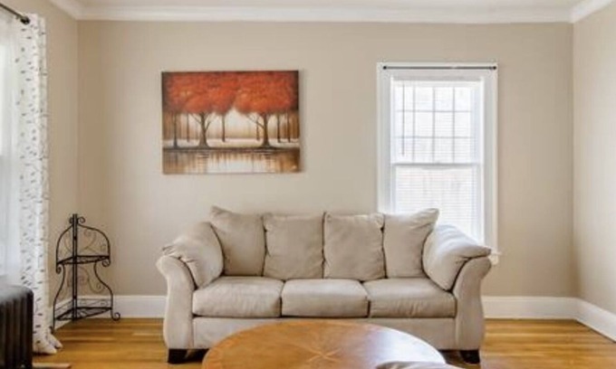 Cleveland House | Large duplex king size bed and two queen size
