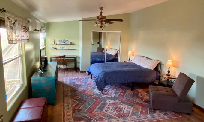 Moriarty Apartment | Large Efficiency Apartment w/Kitchenette, Laundry & Screened Porch