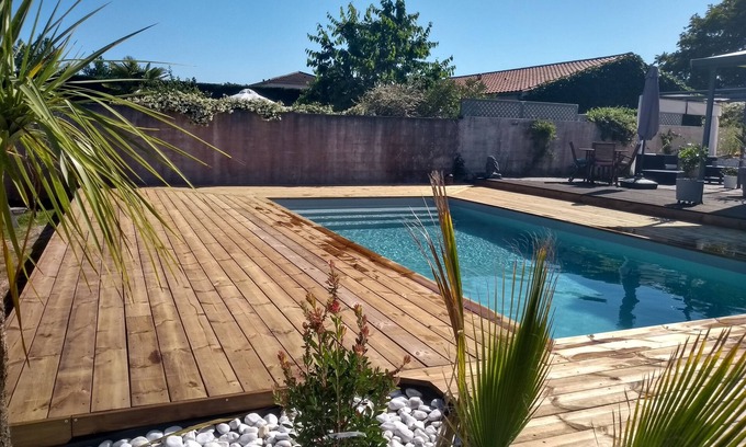 Saint-Medard-en-Jalles House | Large family home with heated pool between Bordeaux and the ocean.