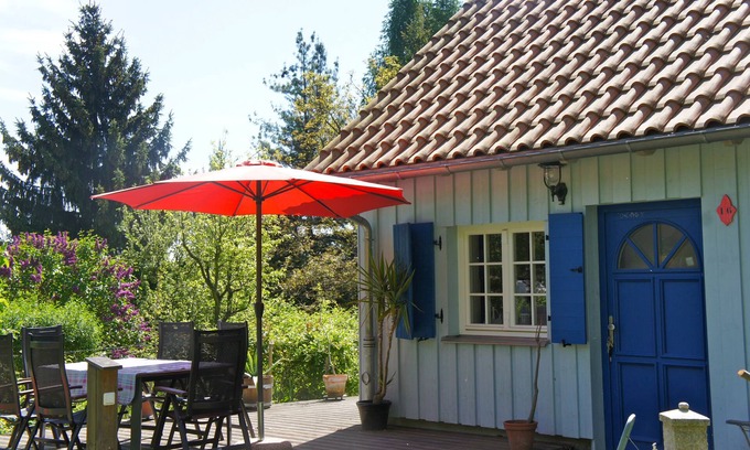 Nikolaivorstadt House | large family friendly holiday home with terrace and garden close to the old town