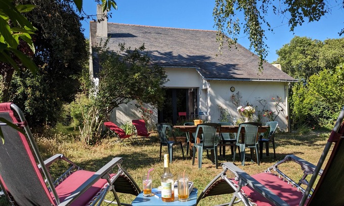 Quimiac House | Large family home, between beaches and marshes.