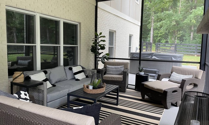McDonald House | Large Family Home: Pool, 7-acres, Bball Court, Hot Tub