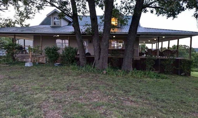 Cape Fair Other | Large Farmhouse in Ozark Mountains