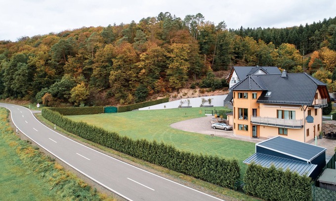 Ellweiler Apartment | Large feel-good area with many extras