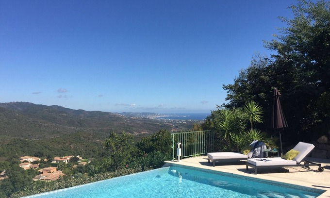 Les Adrets-de-l'Esterel Apartment | Large stylish apartment with sea views over the Bay of Cannes and infinity pool