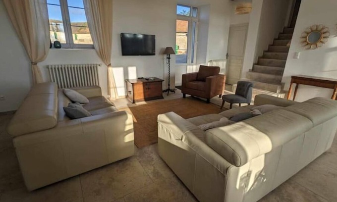 Crisenoy House | Large gite for rent -12 people