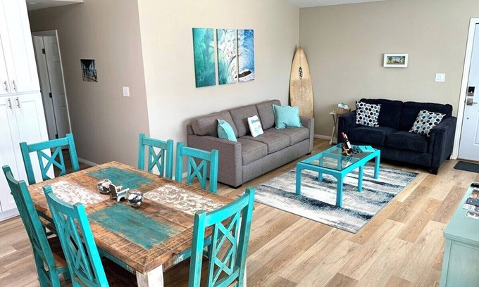 Townsite House | Large Group Retreat in Oceanside. 2 houses. 6 rooms. 1.5 mi to the beach!