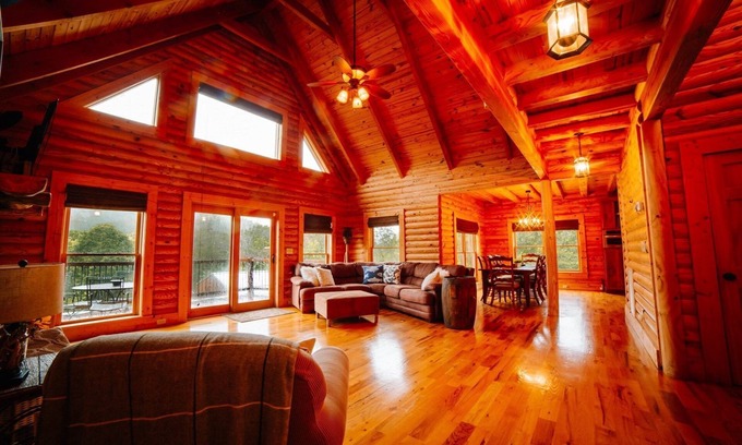 Allisonia House | Large Groups Welcome! River and Trail Access 4BS14 - River Trail Lodge