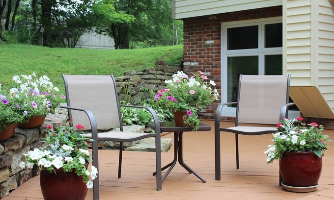 Nashville Apartment | LARGE Guest Suite w/private entrance, deck, and firepit, Sleeps 4, 3 queen beds