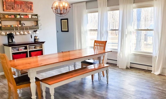 Gaylord House | Large Holiday Home | Sleeps 15 | Gaylord