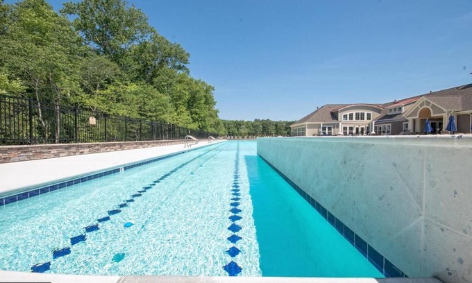 Millville House | Large home, 2 primaries, 3 pools, Bethany shuttle