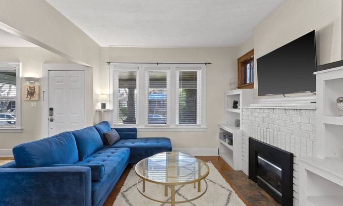 Walkerville House | Large Home in Walkerville with Everything you need including a Hot Tub!