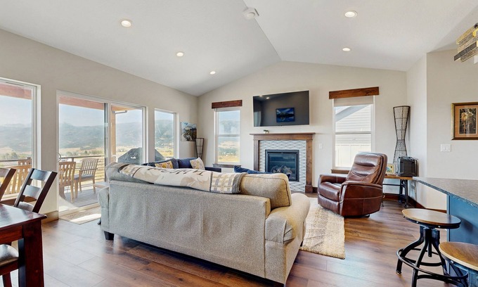 Wolf Creek House | Large home near Powder Mountain - private hot tub, amazing views, fireplaces