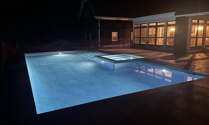 Amagansett North House | Large home on quiet cul-de-sac
