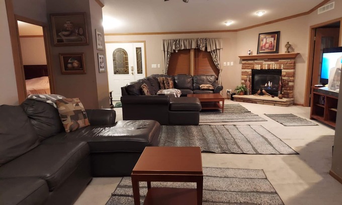 Baraboo House | Large home to gather with friends and family. 4 min from Devils Lake State Park