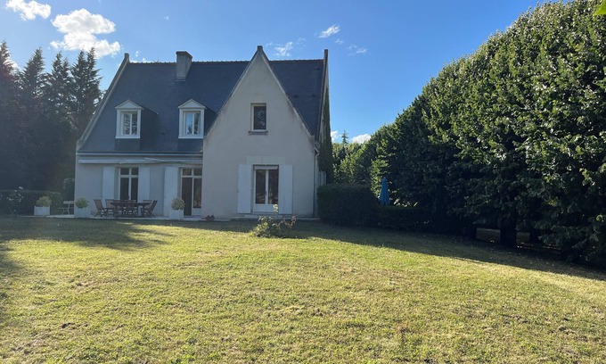 Rochecorbon House | Large house Rochecorbon 5mn from Tours