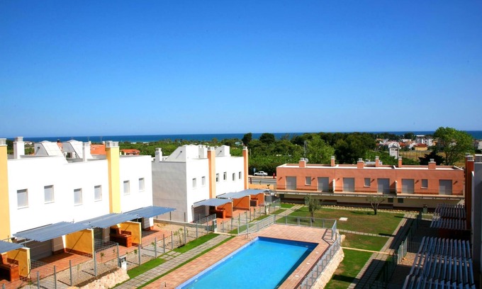 Creixell Villa | Large houses with terrace and pool for 6 people. Ref.via augusta-6