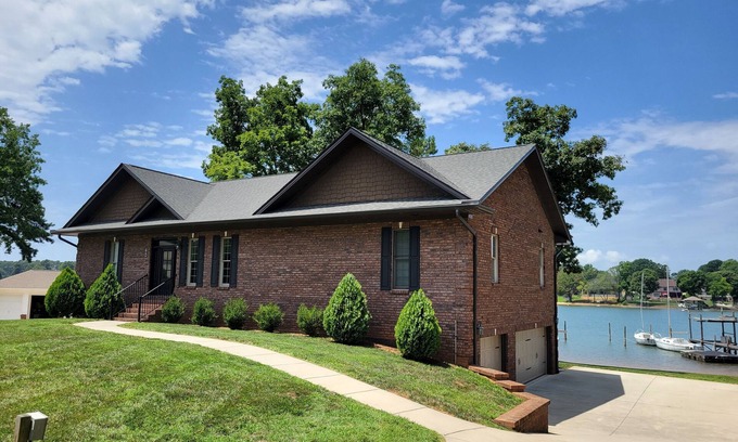 Mayhew House | Large Lake Norman Waterfront Four Bedroom Home with Deep Water & Great Views.