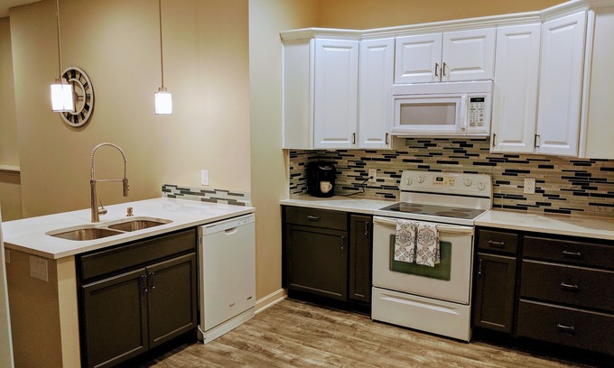Snohomish Apartment | Large, Light and Bright