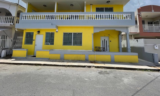 San Juan House | Large Luxurious 1BR close to Ferry and Ocean views