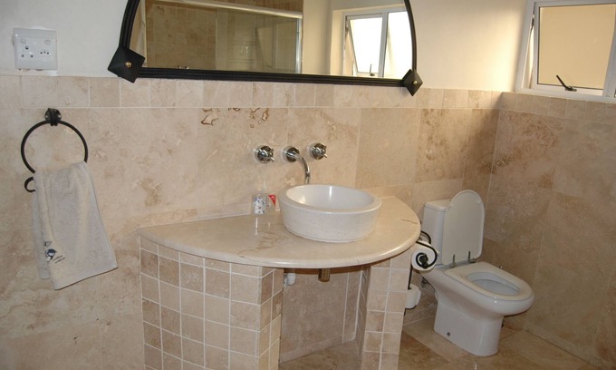 Gonubie House | LArge luxury 4 bedroom holiday home