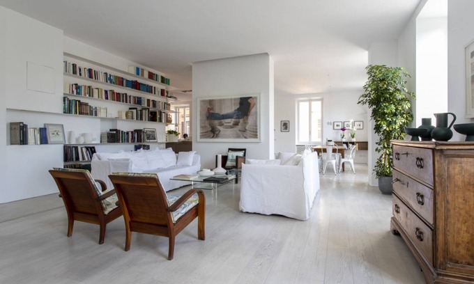 Esquilino Apartment | Large Luxury Sunny Apartment on Garden Square