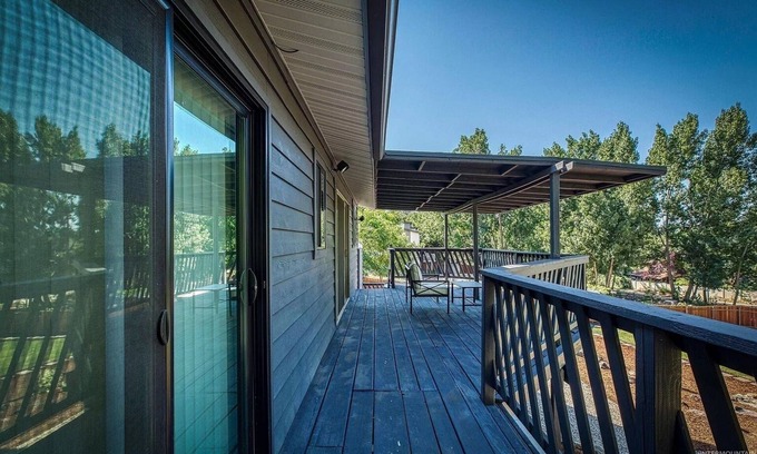 Collister House | Large Mid-Century Modern! A canal-side gem in the North End.