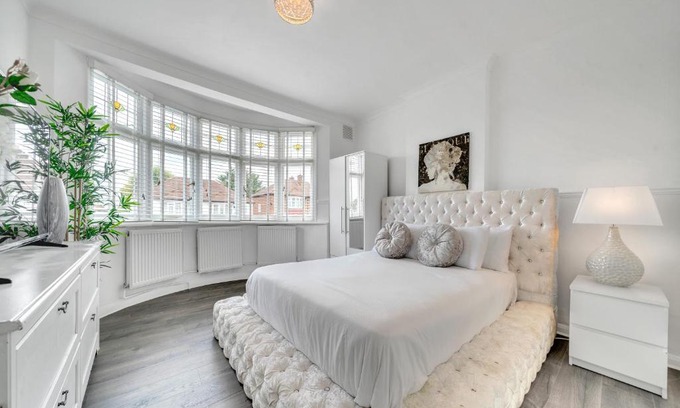 Gipsy Hill House | Large Modern 3 Bedroom House West Norwood Crystal Palace Gipsy Hill London