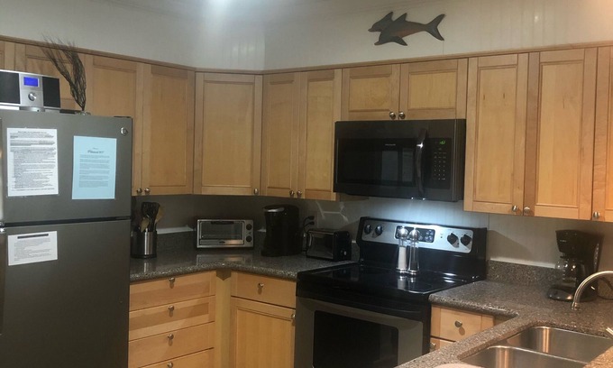 Crescent Beach Condo | LARGE Oceanfront 3 Bed/3 Full Baths.