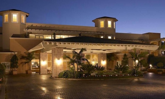 Carlsbad Apartment | Large Oceanview 2 Bedrooms/2 Bath, Sleeps 7, Walk To Legoland, shops, restaurant