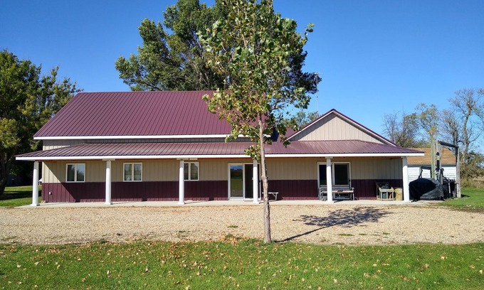 Canby House | Large Private Lodge located in the middle of a hunters paradise