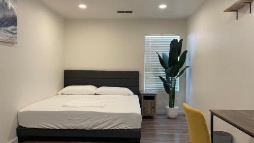 West Sacramento House | Large Private Room near Downtown Sac & Airport