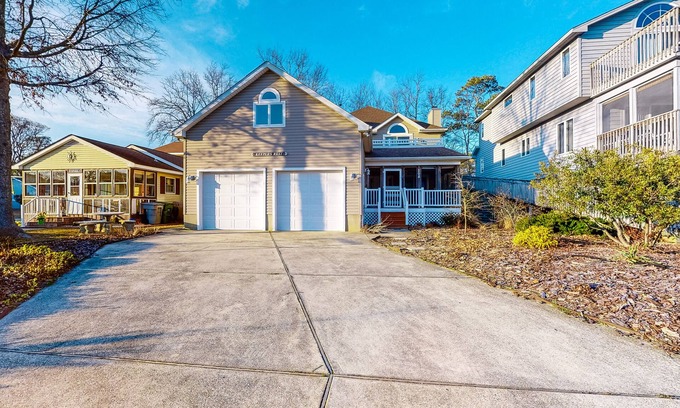 Caine Woods House | Large, Quiet Family Home w/Deck, Porch & WiFi - Walk to the Beach, Shops & More