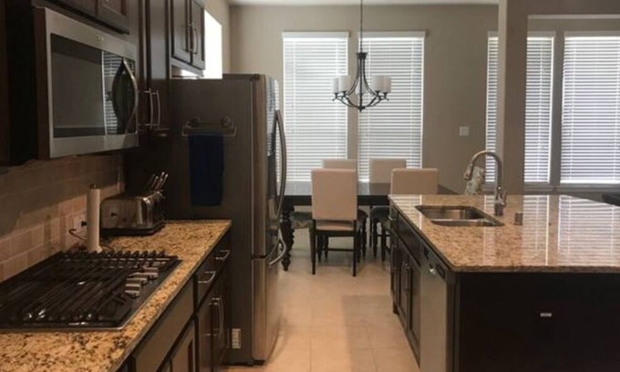 Clear Lake City House | Large Spacious 2 bed / 3 bath House w/ Media Room.