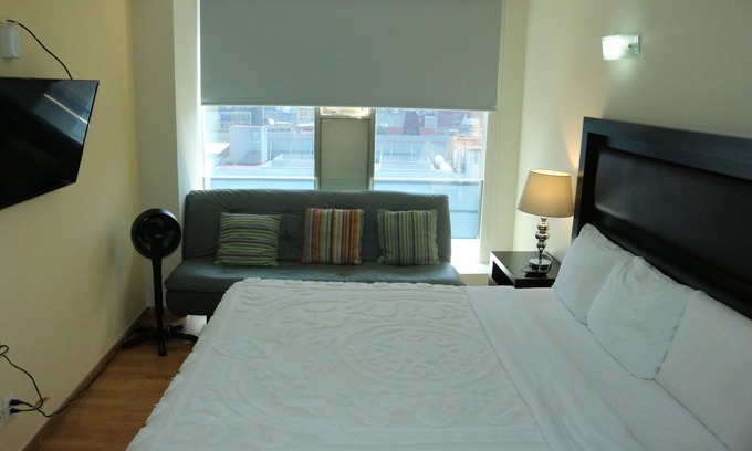 Colonia Centro Apartment | Large & Spacious 3 BDRM 809